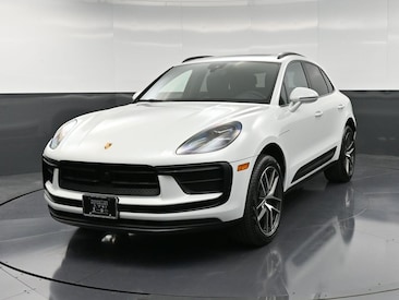2025 Porsche Macan SUV