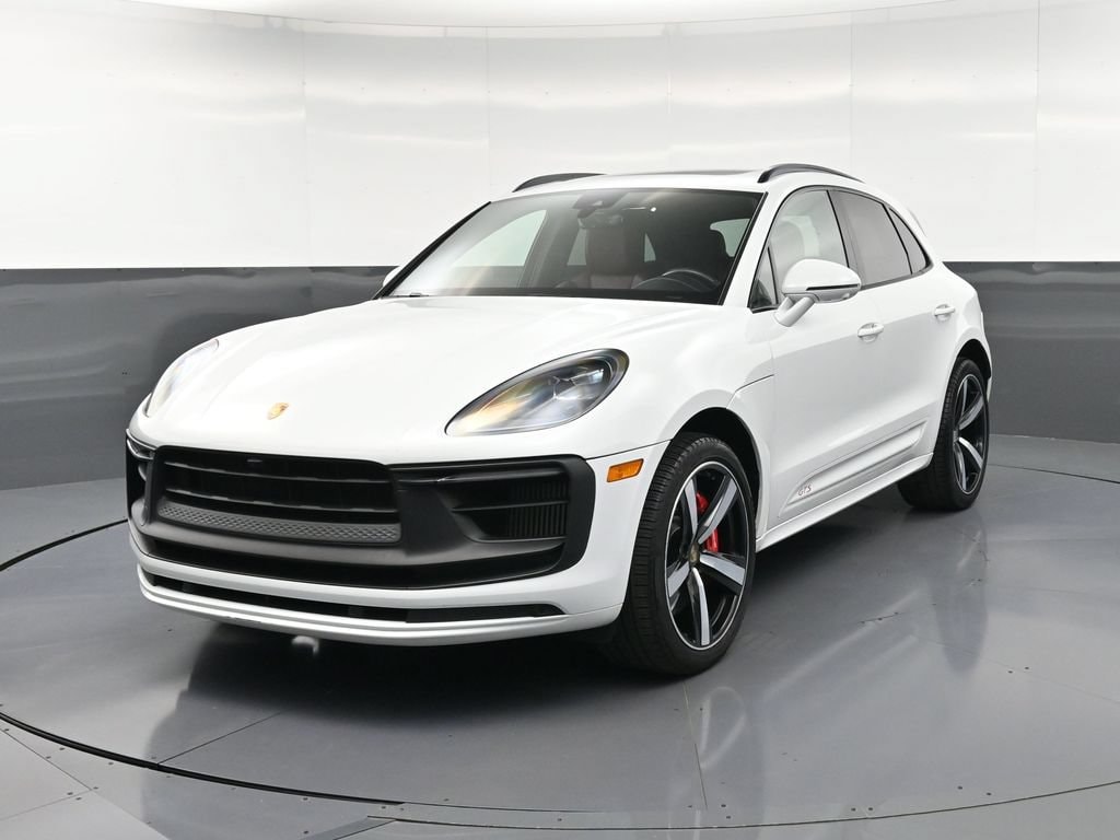 2022 Porsche Macan