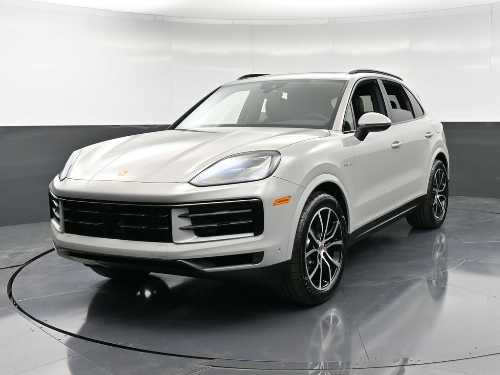 2026 Porsche Cayenne E-Hybrid's photo