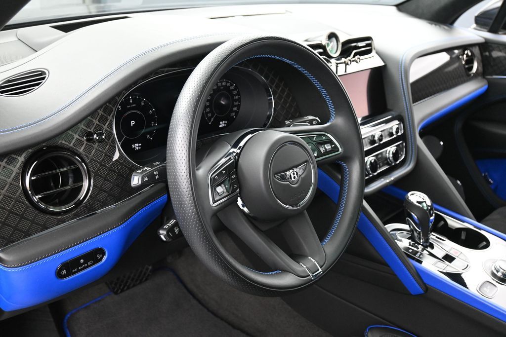 2025 Bentley Bentayga S - Photo 15