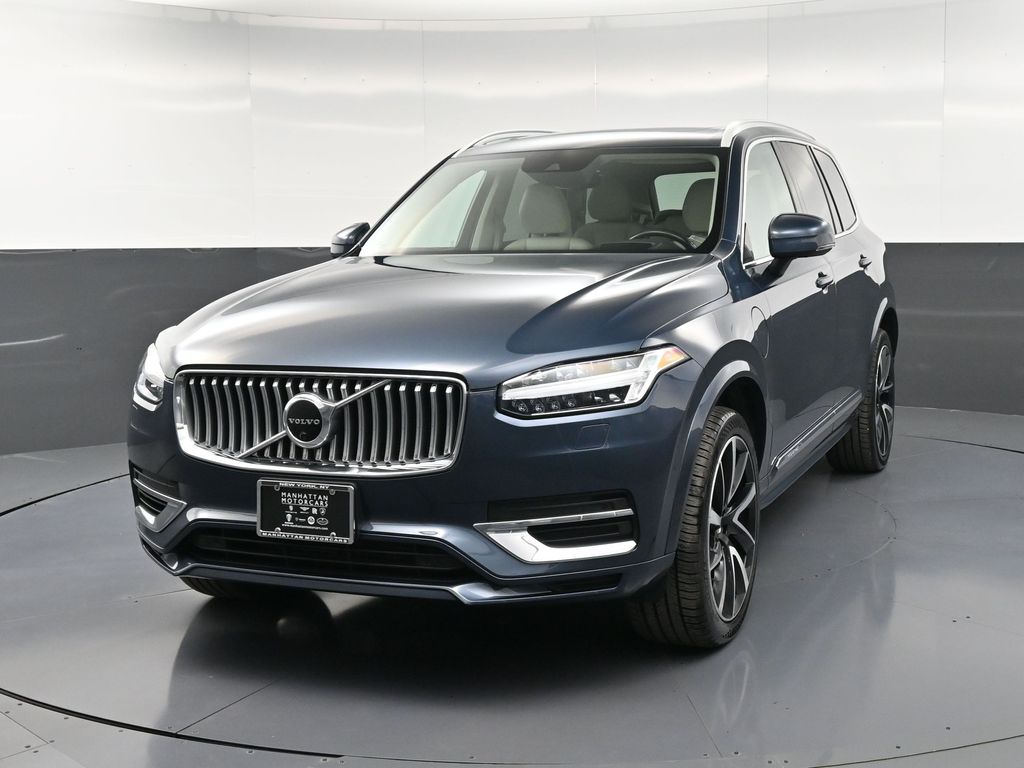 2022 Volvo XC90 T8 Recharge Inscription Expression AWD's photo