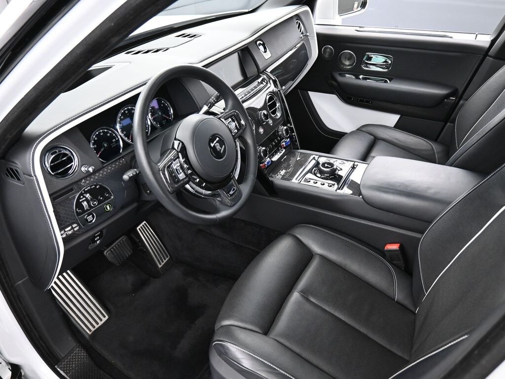 2021 Rolls Royce Cullinan Black Badge photo 4