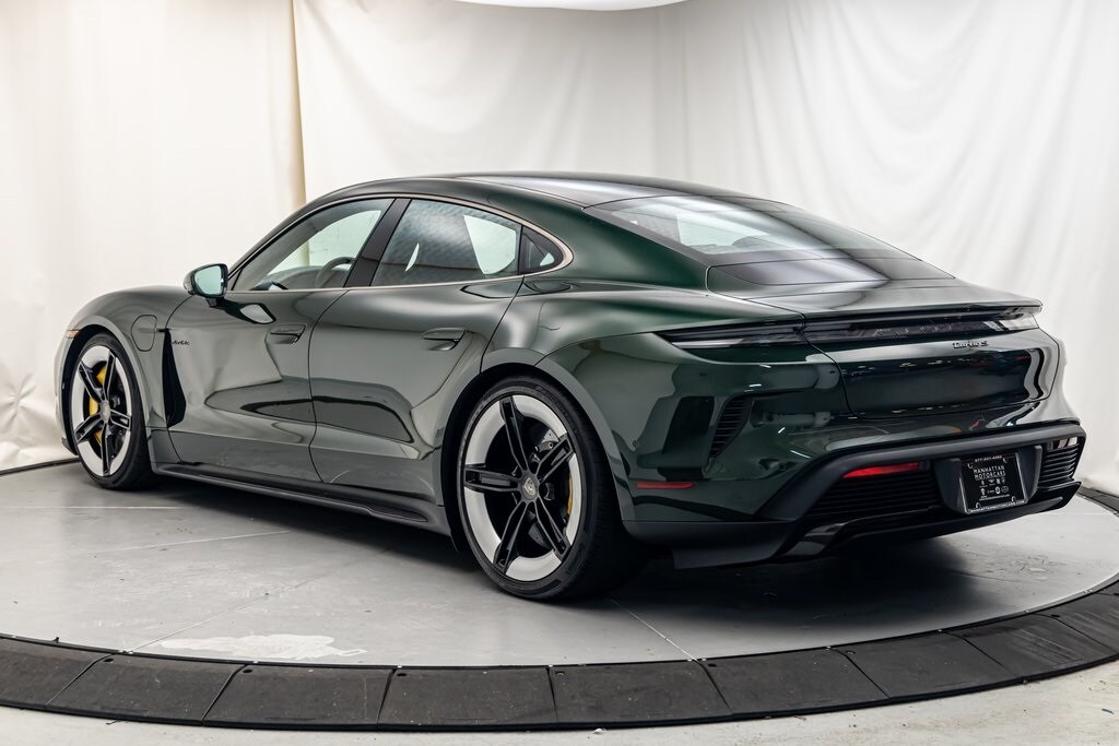 2025 Porsche Taycan Turbo S photo 3