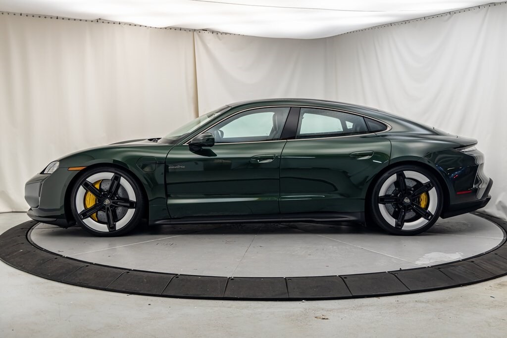 2025 Porsche Taycan Turbo S photo 2