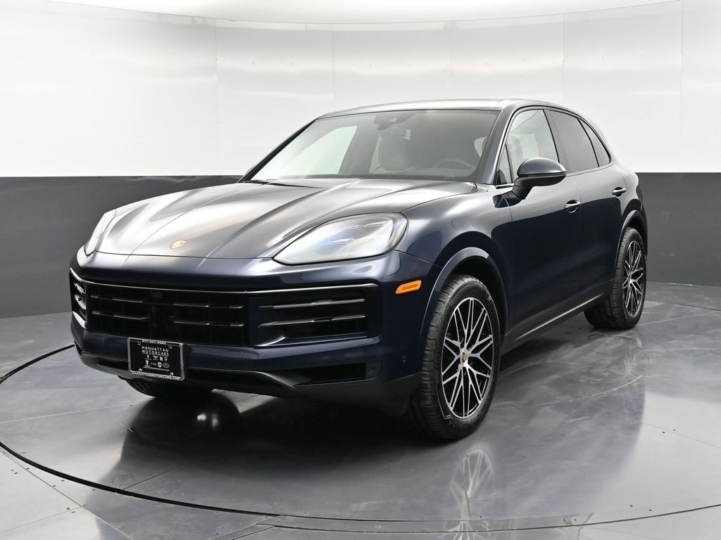 2025 Porsche Cayenne Base