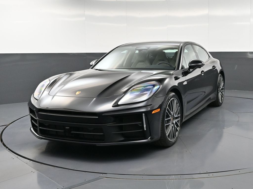 2026 Porsche Panamera 4