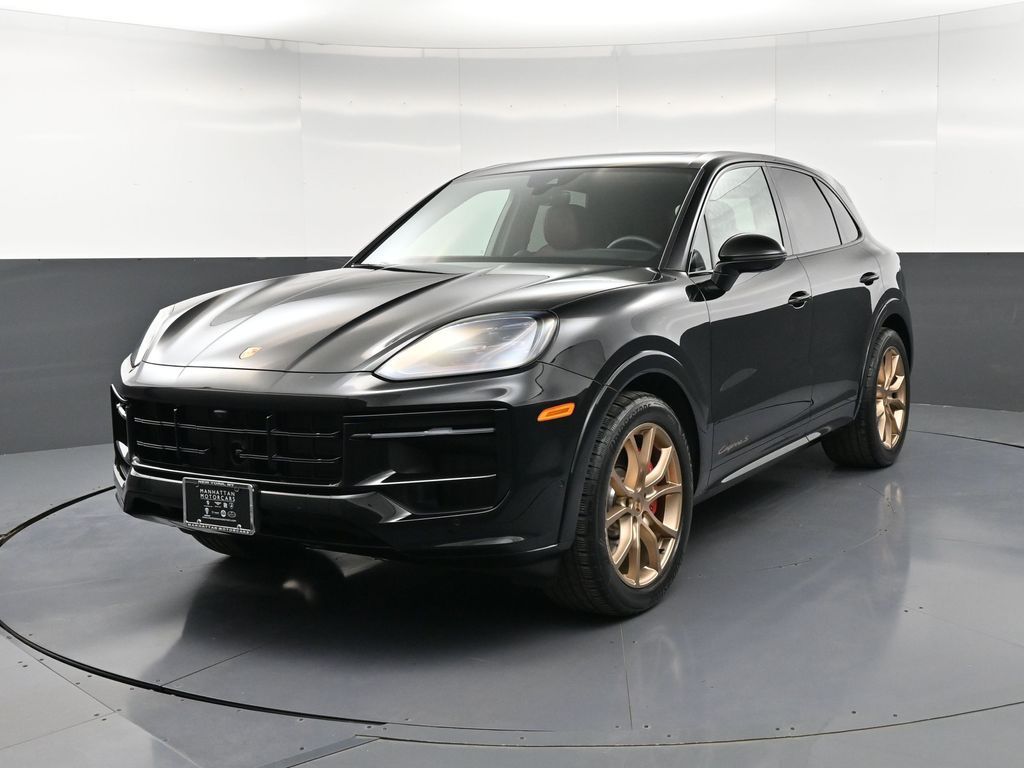 2025 Porsche Cayenne S