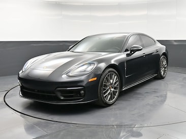 2023 Porsche Panamera Hatchback
