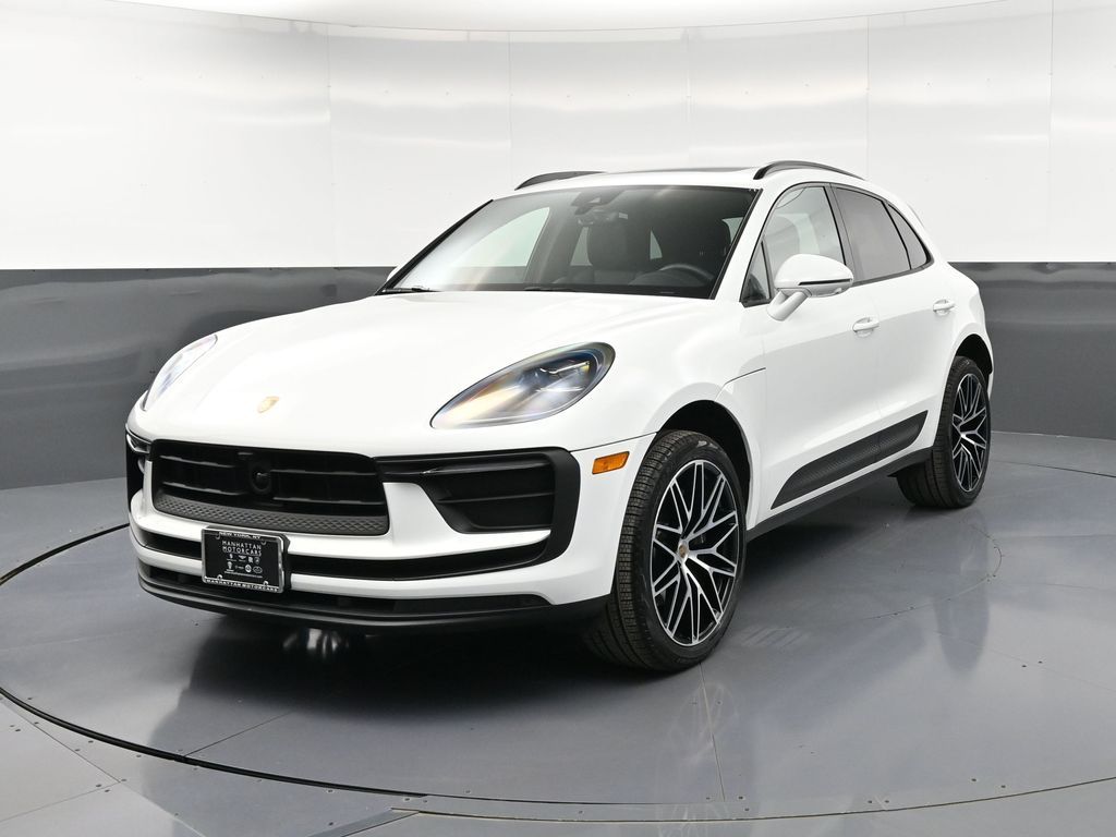 2026 Porsche Macan's photo