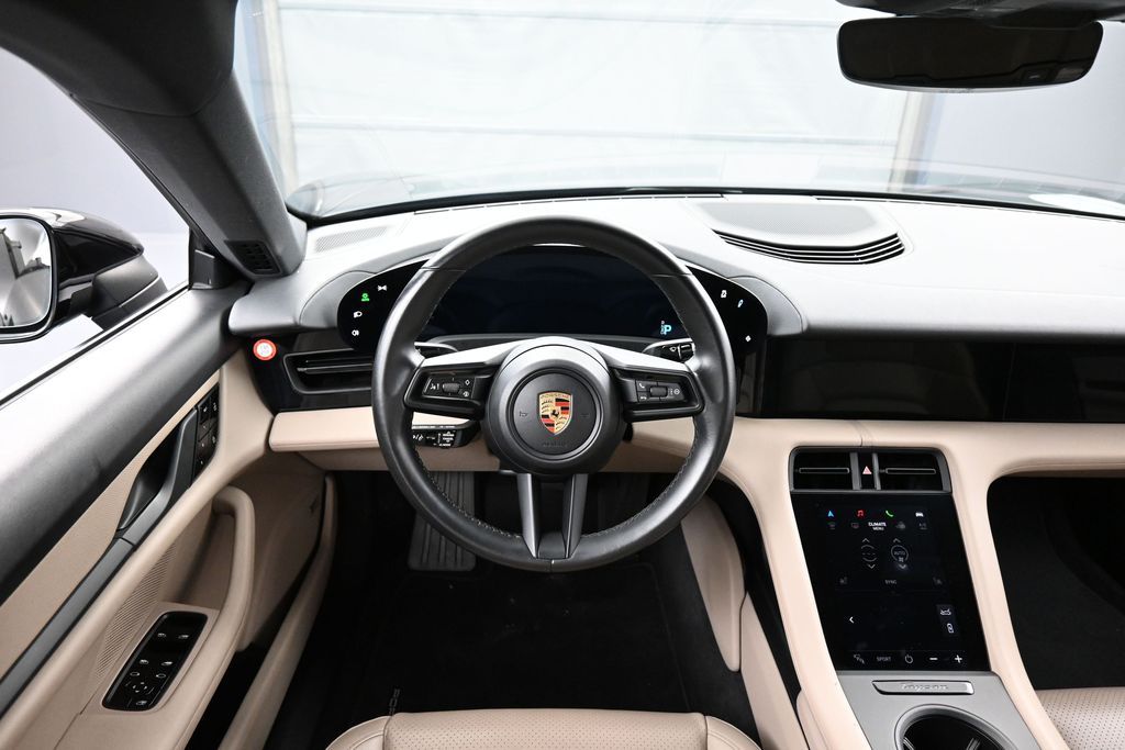 2021 Porsche Taycan 14