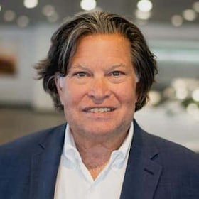 Staff member Steven Schneir from ID_16f397