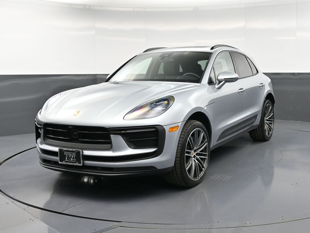 2026 Porsche Macan's photo