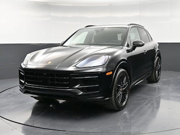 2025 Porsche Cayenne GTS SUV