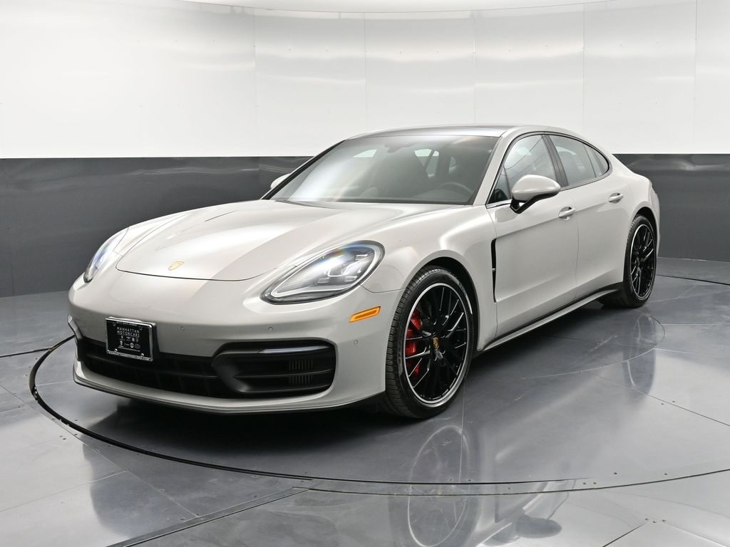 2022 Porsche Panamera S