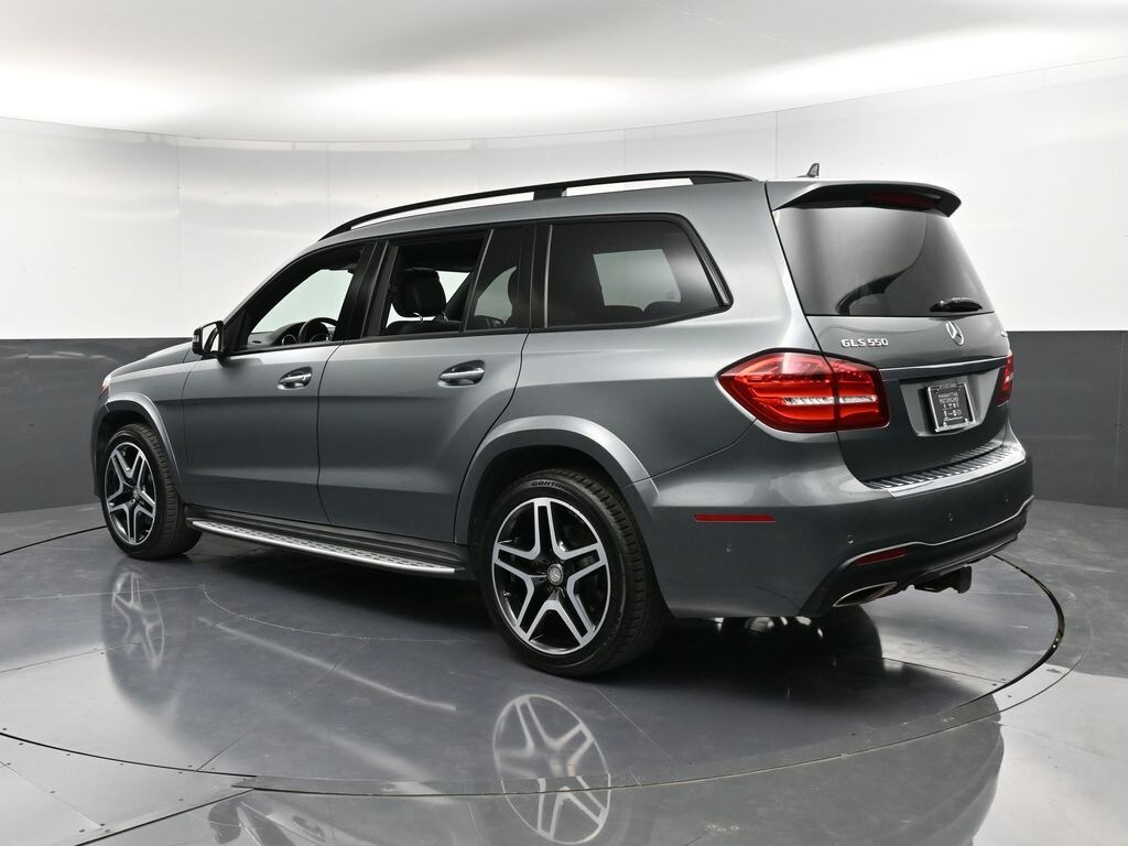 2017 Mercedes Benz GLS 550 4MATIC photo 3
