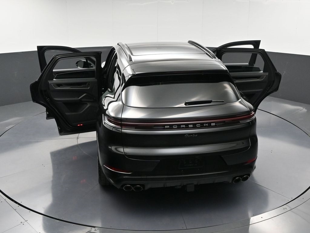 2026 Porsche Cayenne Turbo E-Hybrid - Photo 36