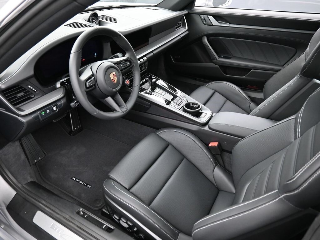 2026 Porsche 911 S photo 4