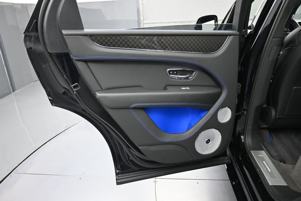 2025 Bentley Bentayga S - Photo 22