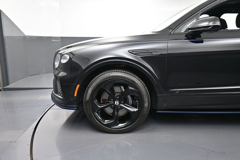 2025 Bentley Bentayga S - Photo 10
