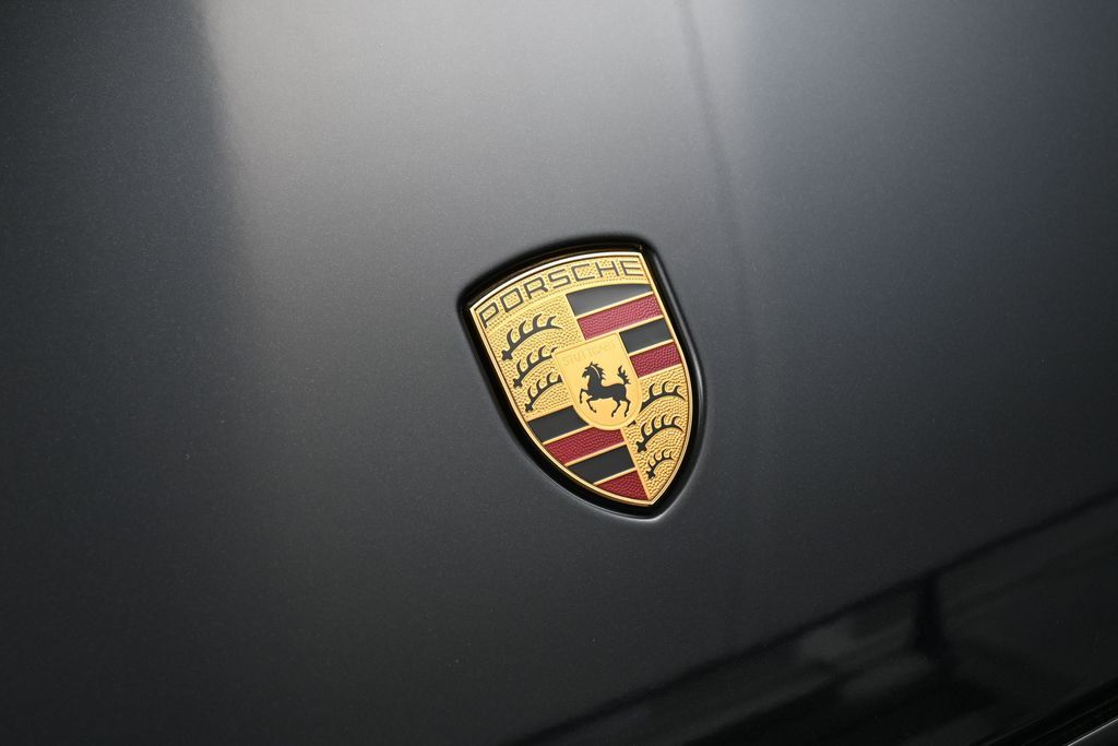2021 Porsche Taycan 10