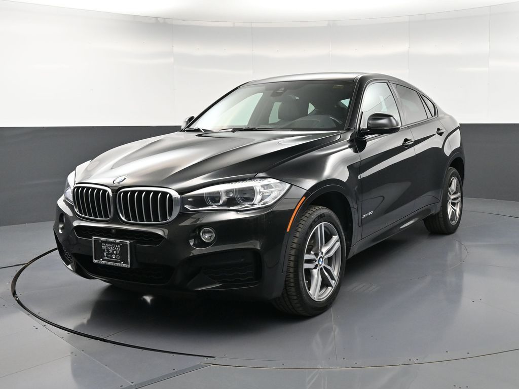 2018 BMW X6 xDrive50i's photo