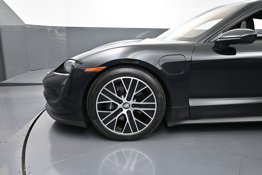 2021 Porsche Taycan 9
