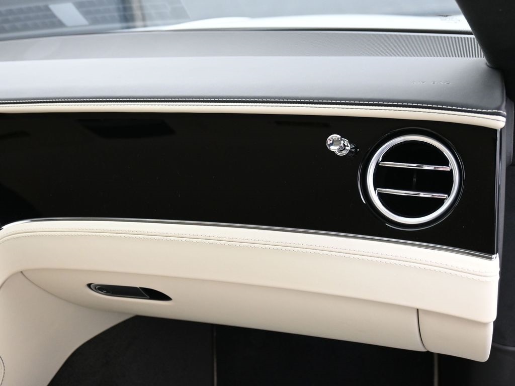 2024 Bentley Continental GT - Photo 28