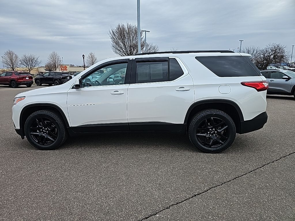 Used 2021 Chevrolet Traverse 3LT with VIN 1GNEVHKW9MJ246852 for sale in Mankato, Minnesota