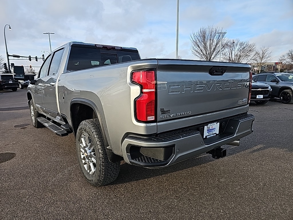 New 2026 Chevrolet Silverado 3500HD High Country Truck Crew Cab