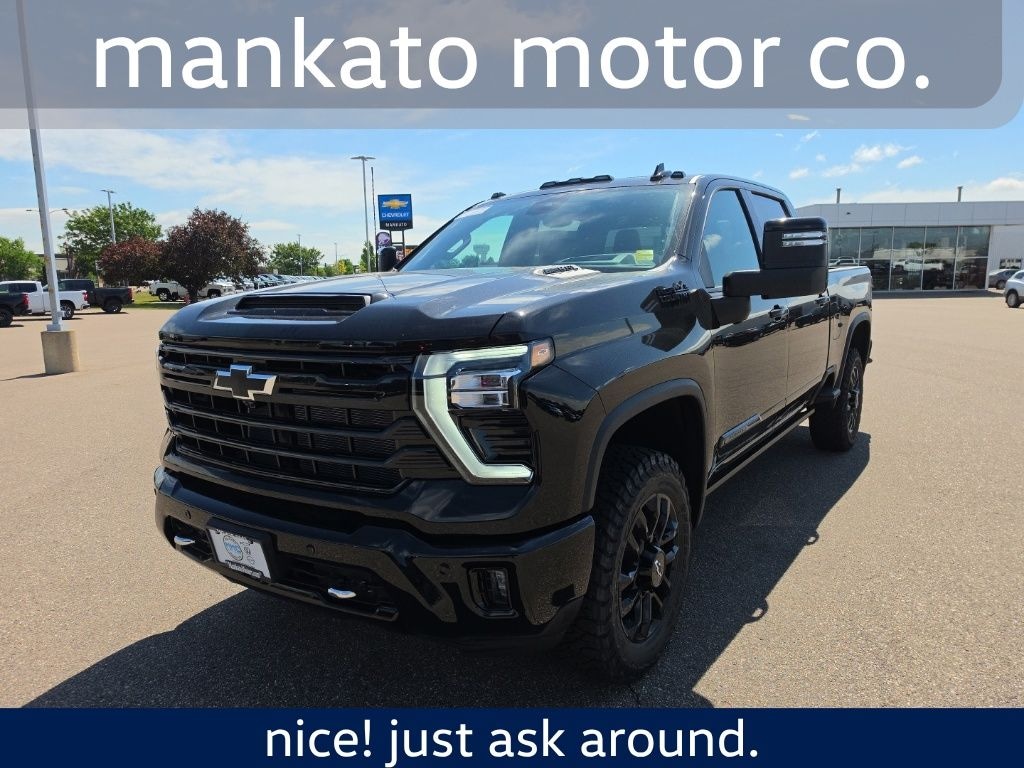 New 2026 Chevrolet Silverado 3500HD High Country Truck Crew Cab