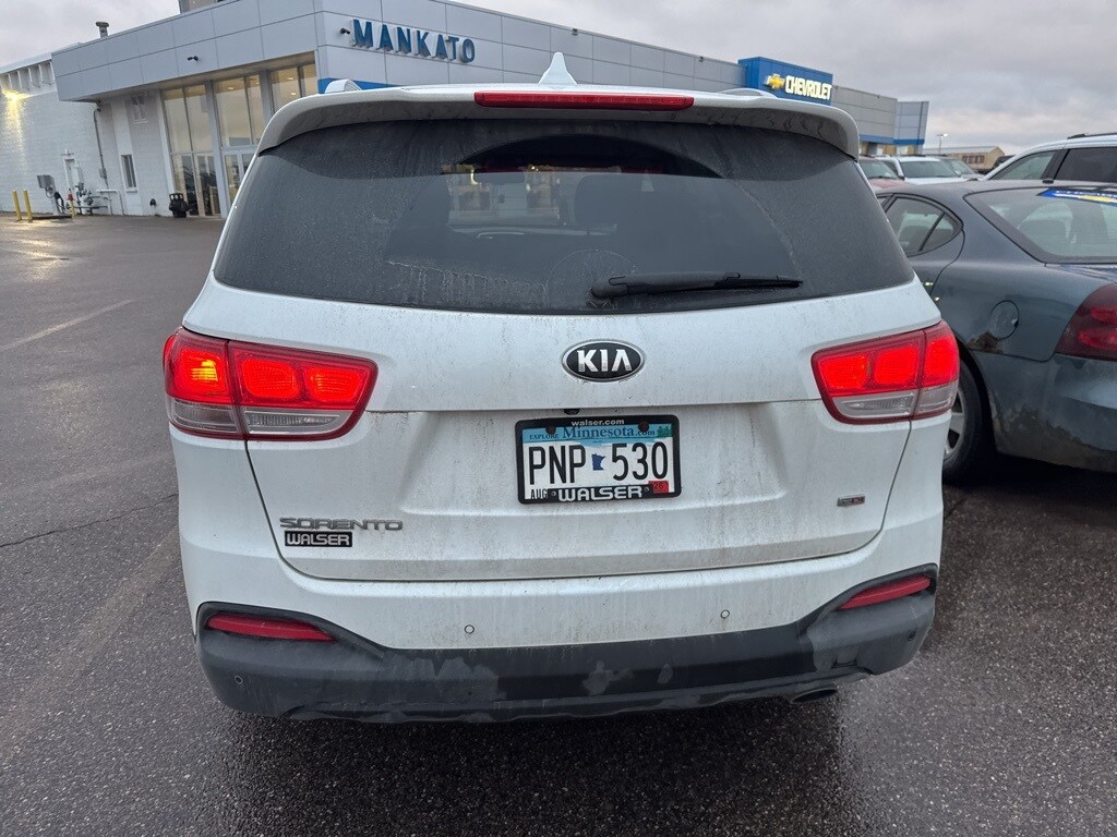 2017 Kia Sorento LX photo 4