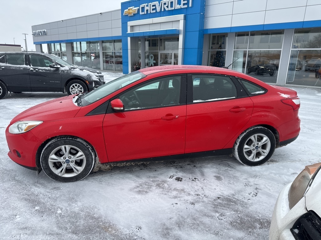 Used 2013 Ford Focus SE with VIN 1FADP3F23DL243156 for sale in Mankato, Minnesota