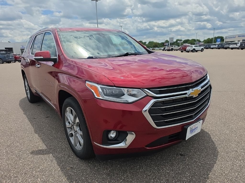 Used 2021 Chevrolet Traverse Premier SUV
