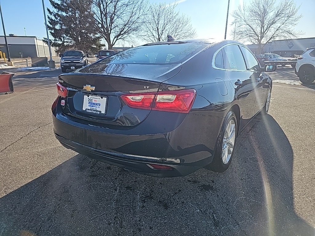 Used 2017 Chevrolet Malibu LT Sedan