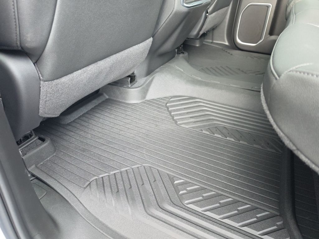 2026 Chevrolet Silverado 1500 LTZ - Photo 11