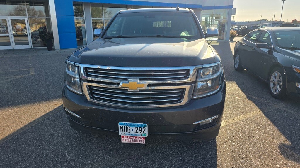 2016 Chevrolet Suburban LTZ photo 2