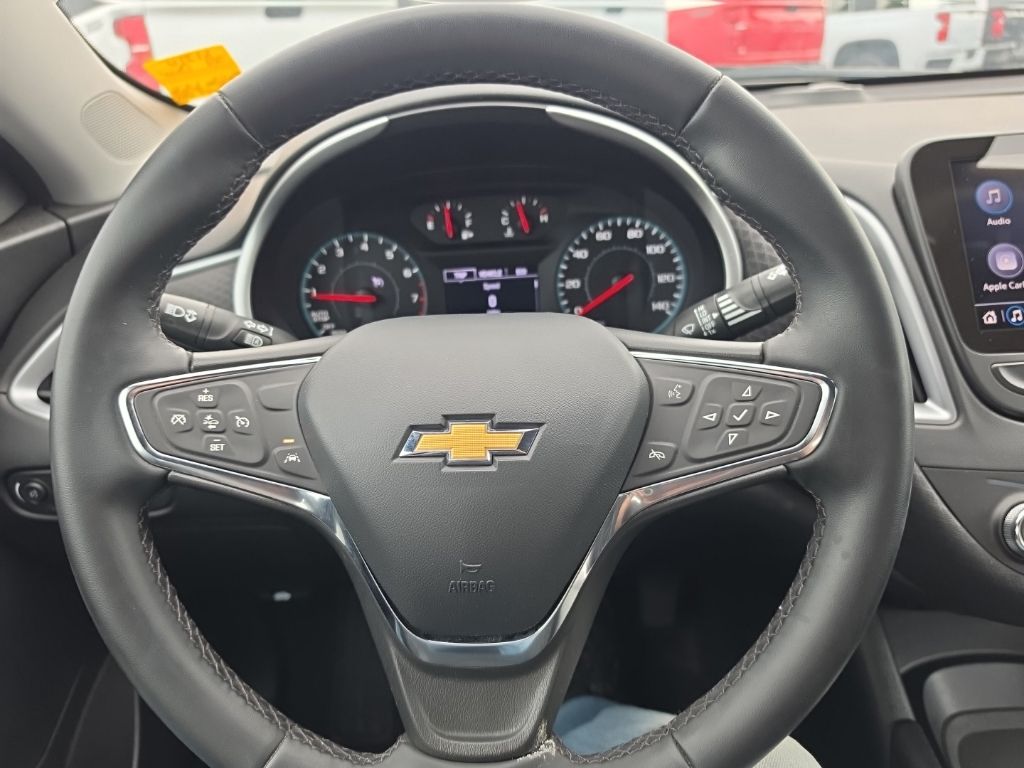 2024 Chevrolet Malibu RS - Photo 11