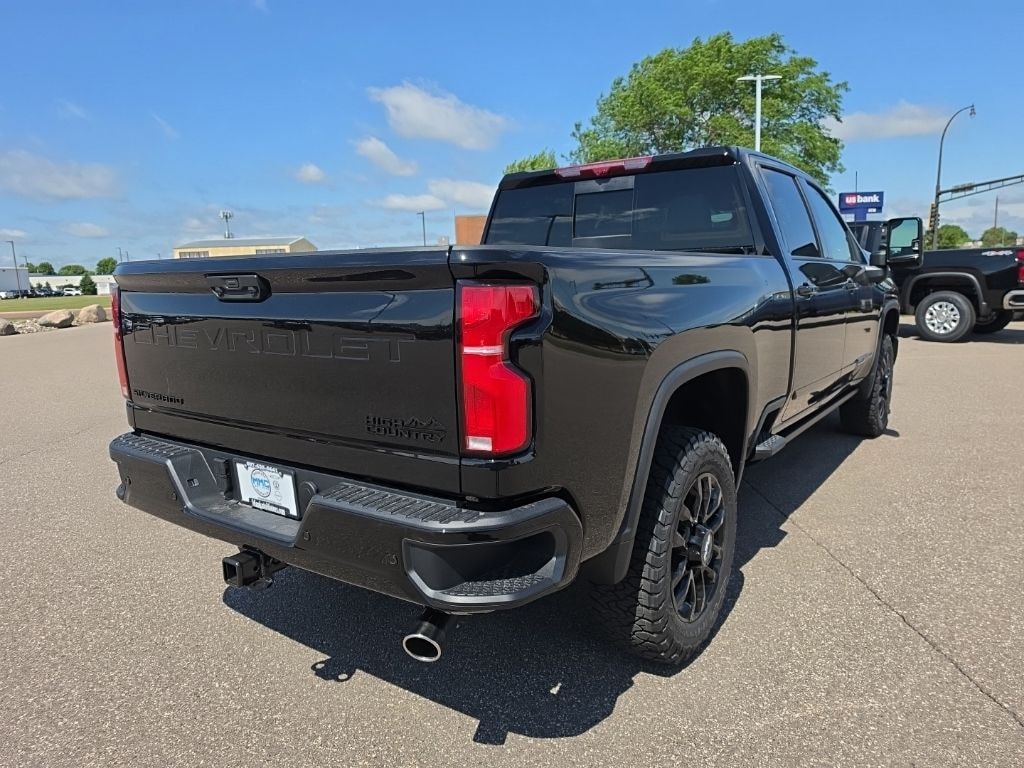 New 2026 Chevrolet Silverado 3500HD High Country Truck Crew Cab