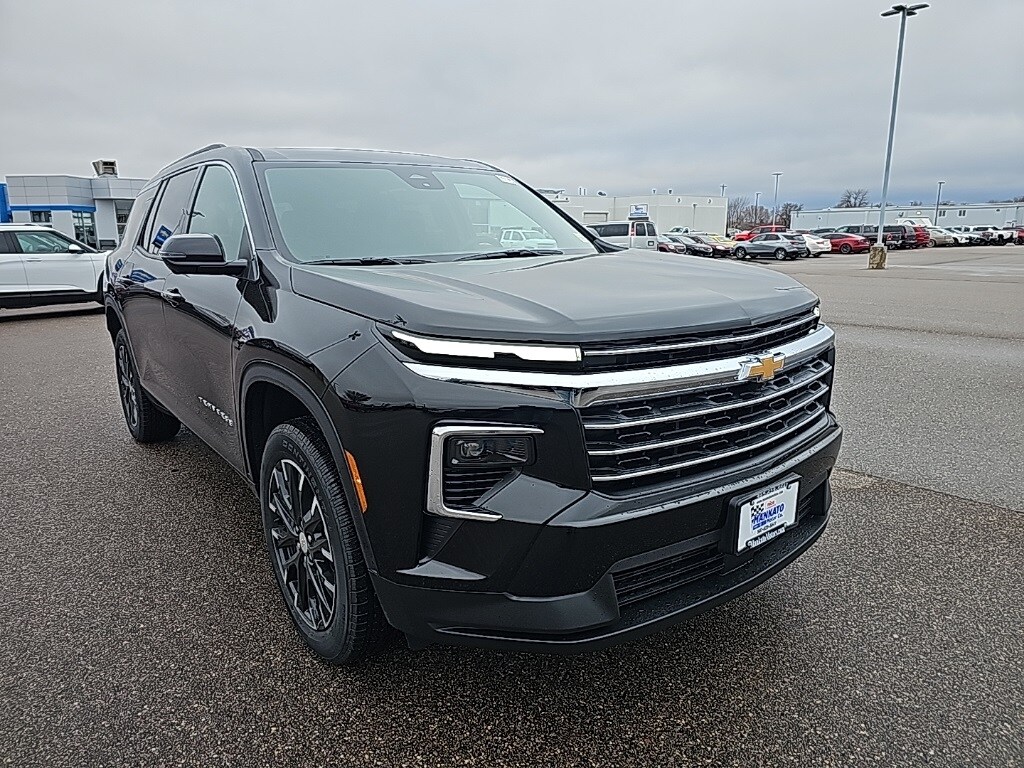 2026 Chevrolet Traverse photo 4