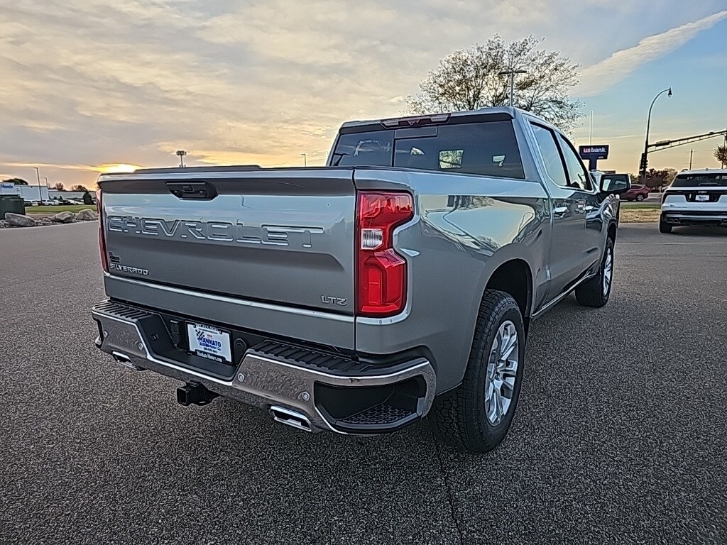 2026 Chevrolet Silverado 1500 LTZ photo 3
