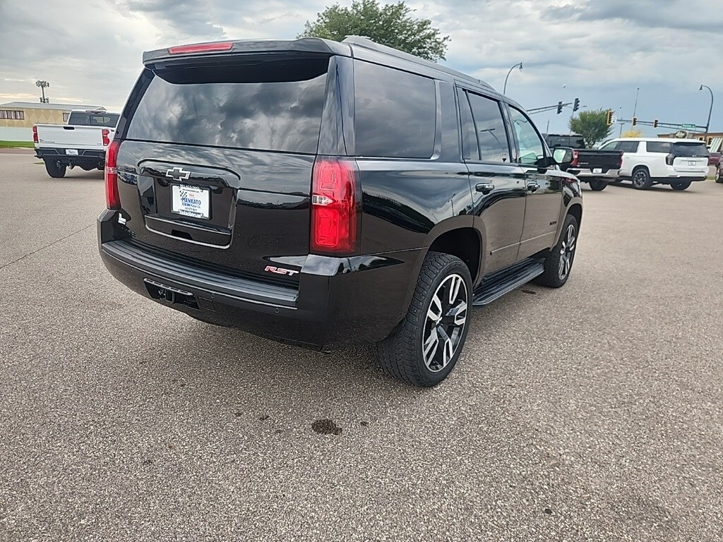 2020 Chevrolet Tahoe Premier photo 2