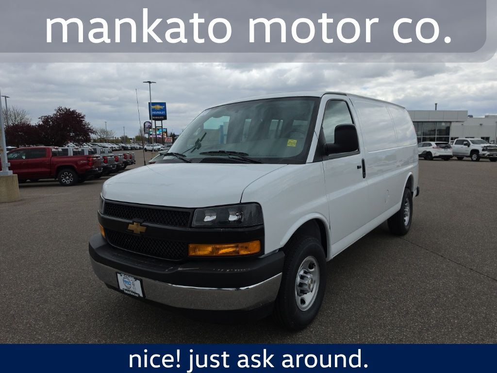 2026 Chevrolet Express Cargo