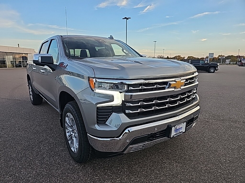 2026 Chevrolet Silverado 1500 LTZ photo 4