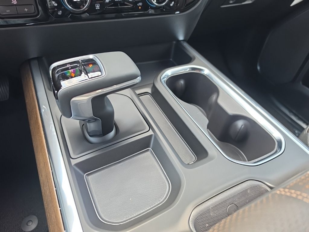 2026 Chevrolet Silverado 1500 High Country - Photo 18