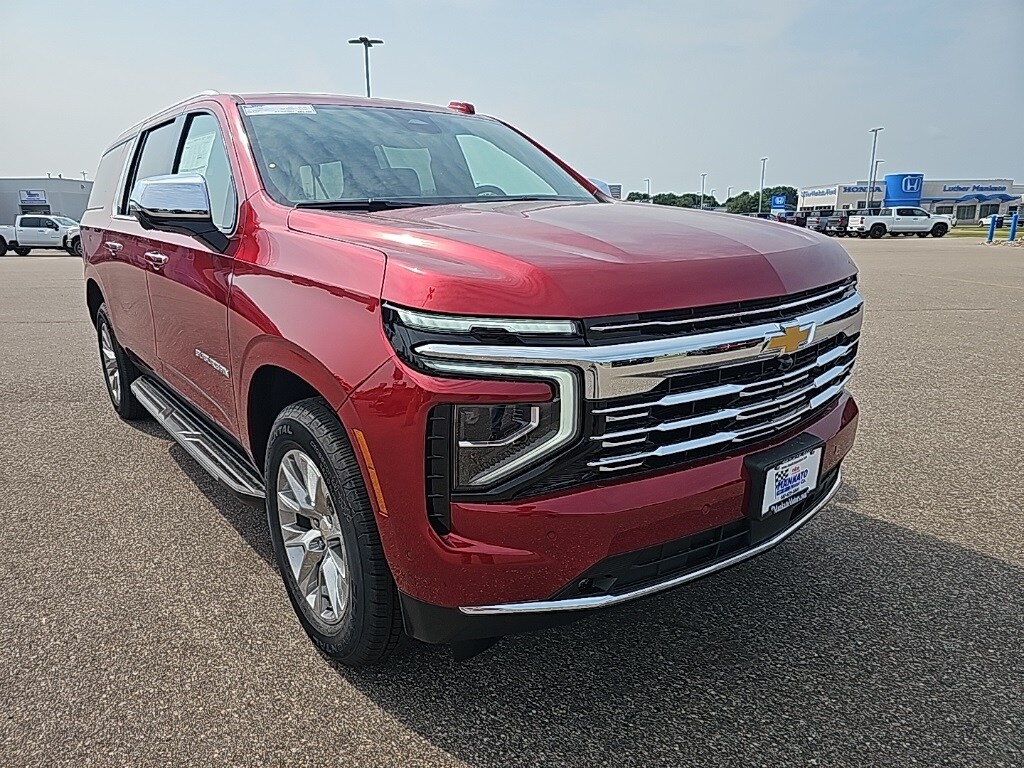 2025 Chevrolet Suburban Premier photo 4