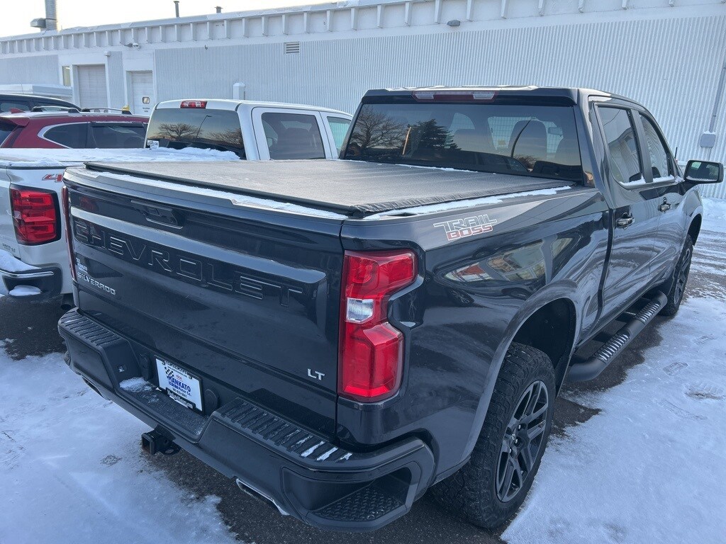 2022 Chevrolet Silverado 1500 LT Trail Boss photo 2
