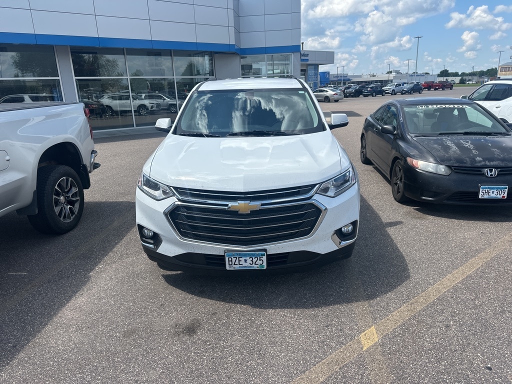 Used 2019 Chevrolet Traverse 1LT with VIN 1GNEVGKW5KJ164088 for sale in Mankato, Minnesota