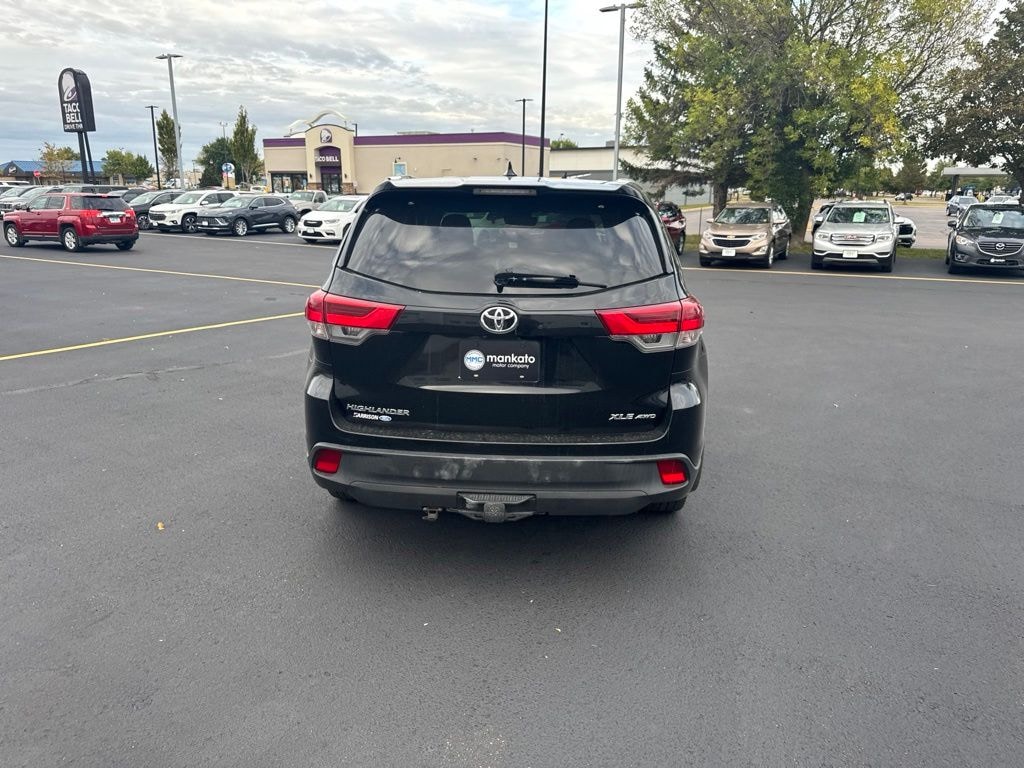 Used 2017 Toyota Highlander XLE SUV