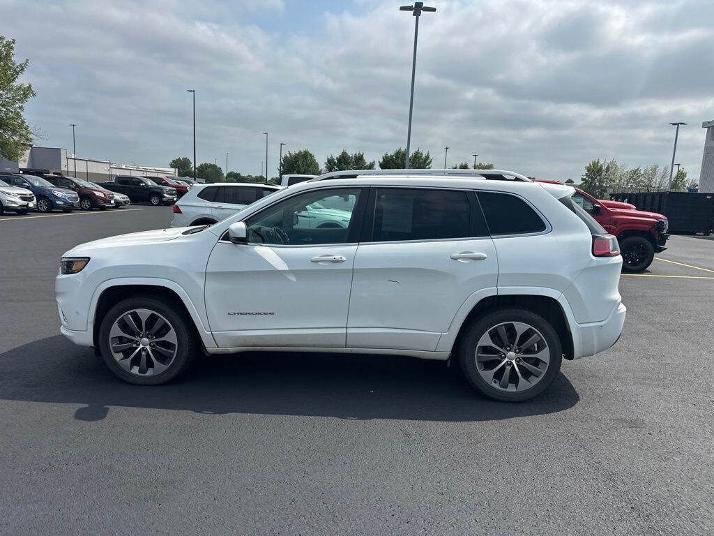 Used 2019 Jeep Cherokee Overland SUV
