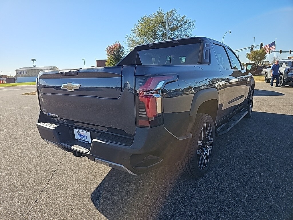 2026 Chevrolet Silverado EV LT photo 3